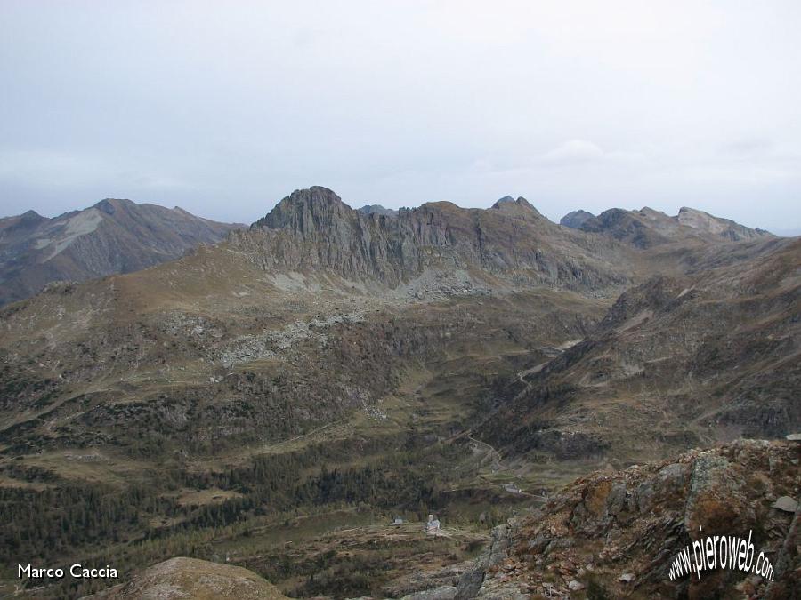 18_Vista verso il Pizzo del Becco.JPG